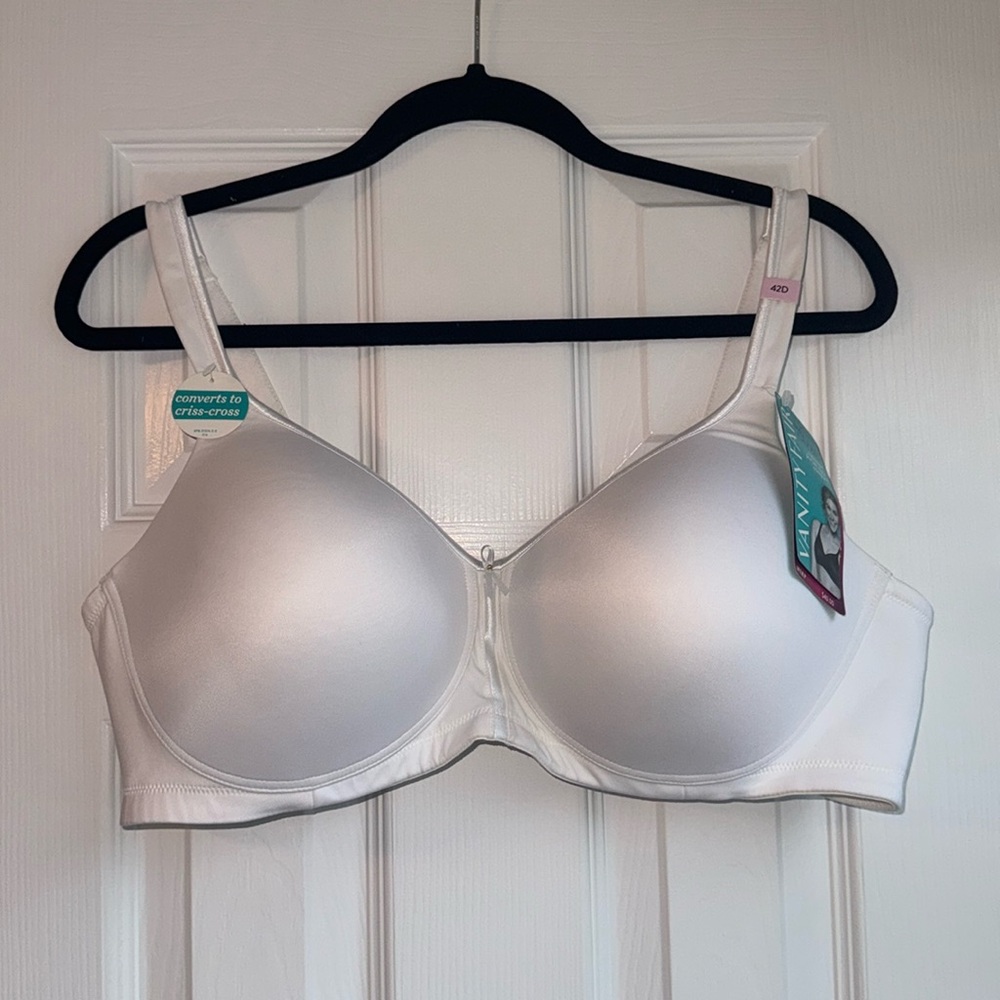 Vanity Fair Body Caress Wireless Bra - Picture 5 of 9